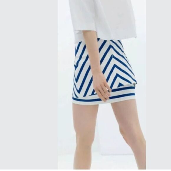 Zara Skirt Blue White ‎ Stripped Mini Skirt Size Medium - Picture 2 of 10